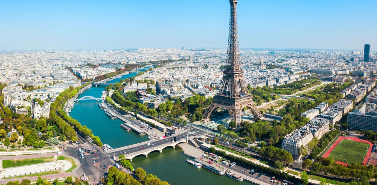 Tus Airways Paris Office in France